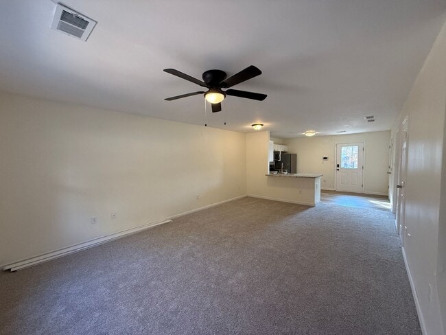 Building Photo - Convenient West Athens 2BD/2.5BA Townhome Minutes from UGA