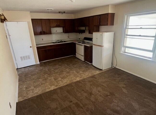 Foto del edificio - Brick Home in Quiet Cul-de-sac