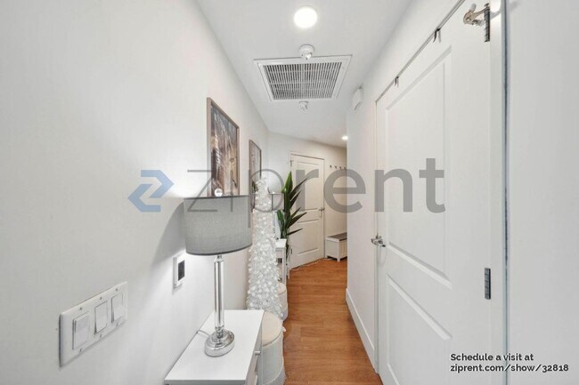 Foto del edificio - 390 1st St