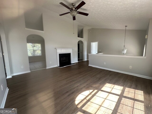 Foto del edificio - 10650 Daisy Cove