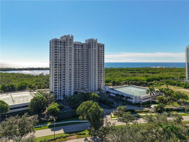 Foto del edificio - 6849 Grenadier Blvd