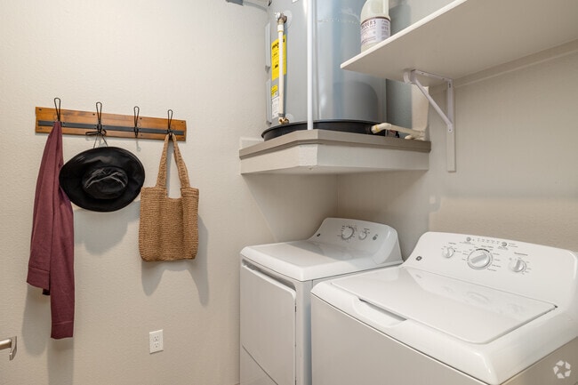 2BR, 1BA - 1,105SF - Laundry - Milestone at Mission Ridge