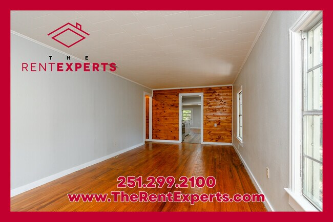 Foto del edificio - 358 Breamwood Ave
