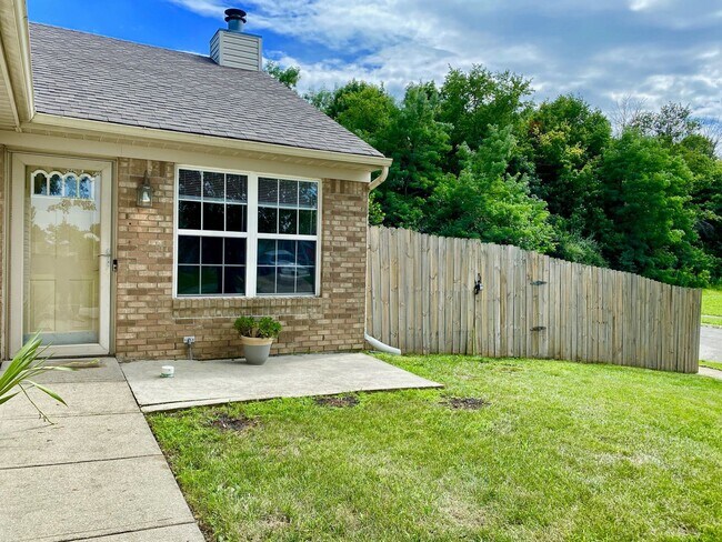 Foto del edificio - Great 3 Bedroom 2 Bathroom Ranch Style Hom...