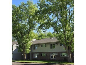 Building Photo - 812 Hills Ave