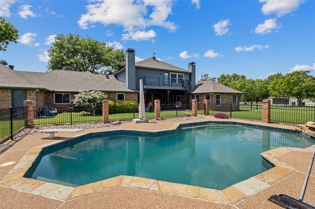 Building Photo - 608 Fairbrook Cir