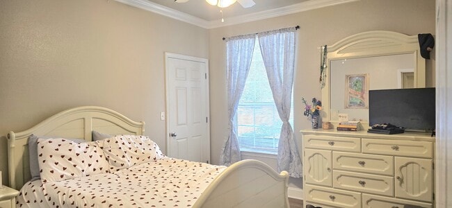 Building Photo - 900 Dean Lee Dr