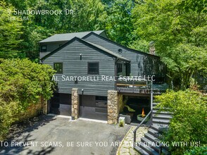 Building Photo - 9 Shadowbrook Dr