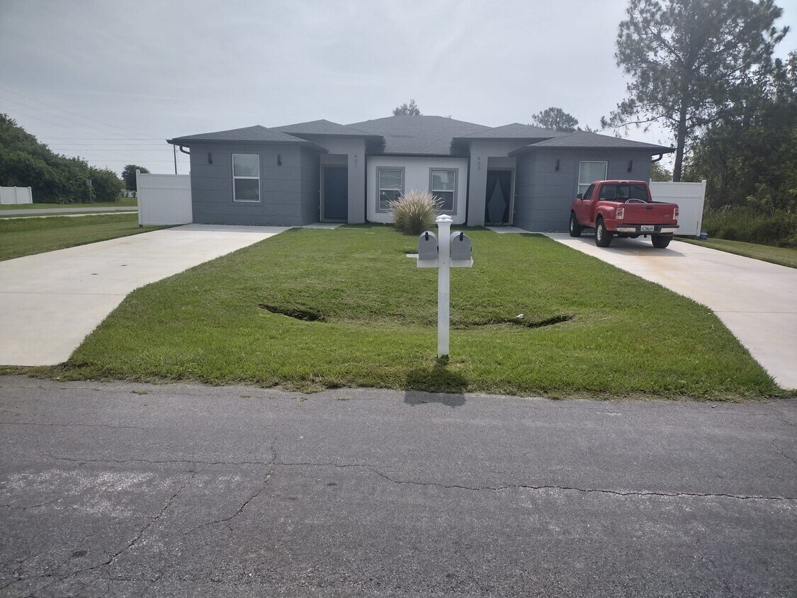 Primary Photo - 401 Bedlington Ct