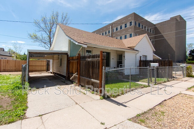 Building Photo - 2510 House Ave