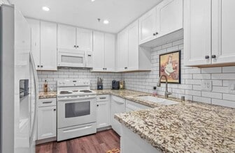 Building Photo - 11255 Tierrasanta Blvd