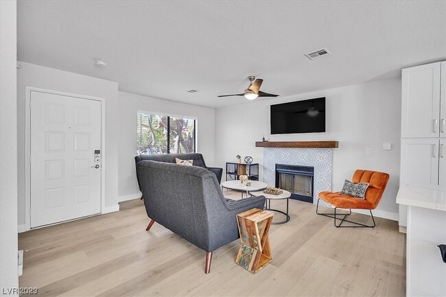 Foto del edificio - 410 Saratoga Ct