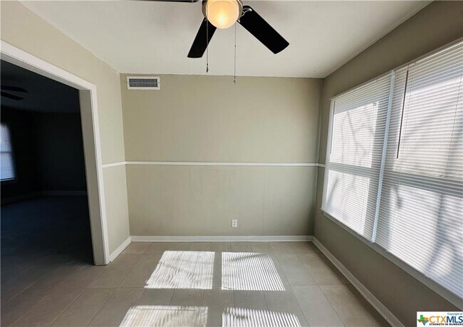 Foto del edificio - 1511 E Guadalupe St