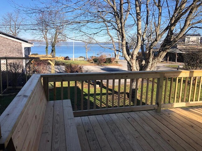 porche trasero - 7 Old Orchard Ln