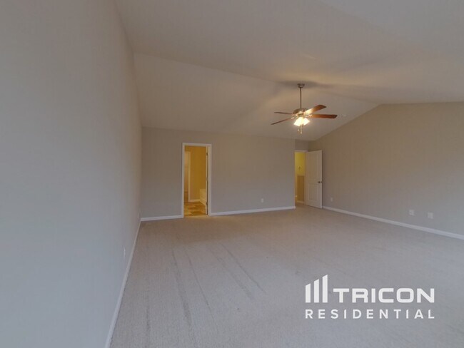Building Photo - 228 Addlestone Cir