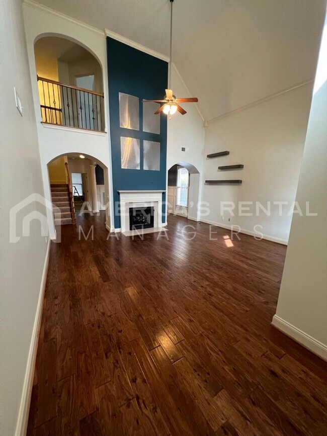 Building Photo - Home for Rent in Hoover, AL!! View with 48...