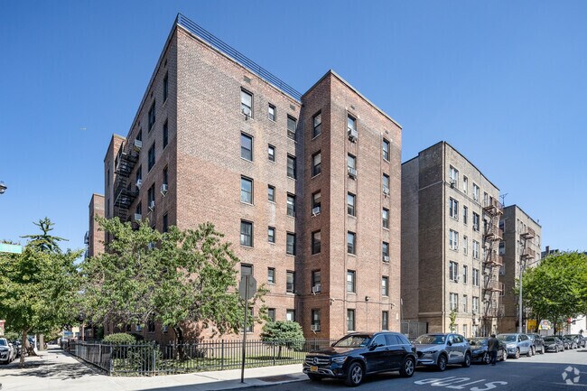 Foto del edificio - 69 Bennett Avenue