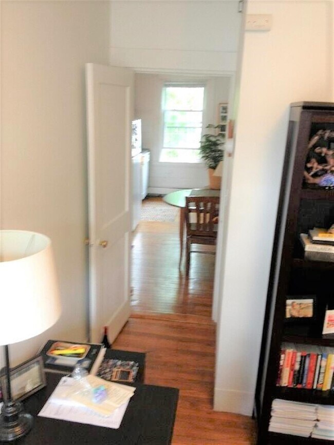 Building Photo - 148 5th St