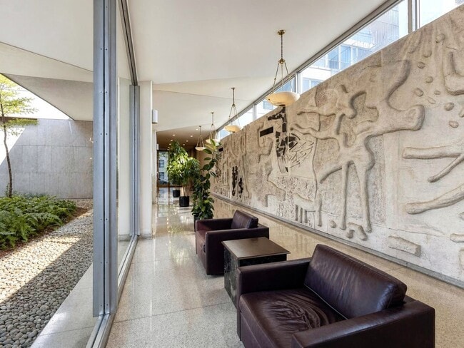 Building Photo - 3550 N Lake Shore Dr