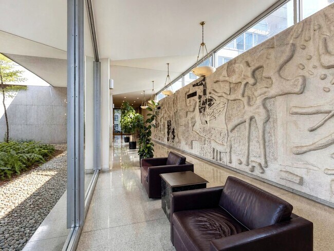 Foto del edificio - 3550 N Lake Shore Dr