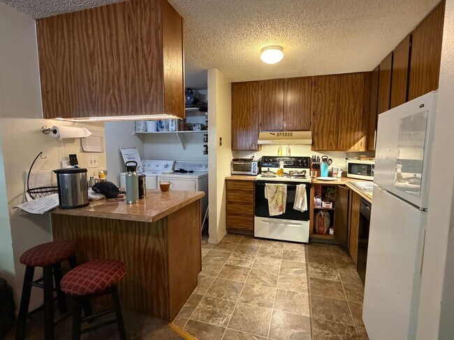Foto del edificio - Spacious 2-Bedroom Condo Near CSU