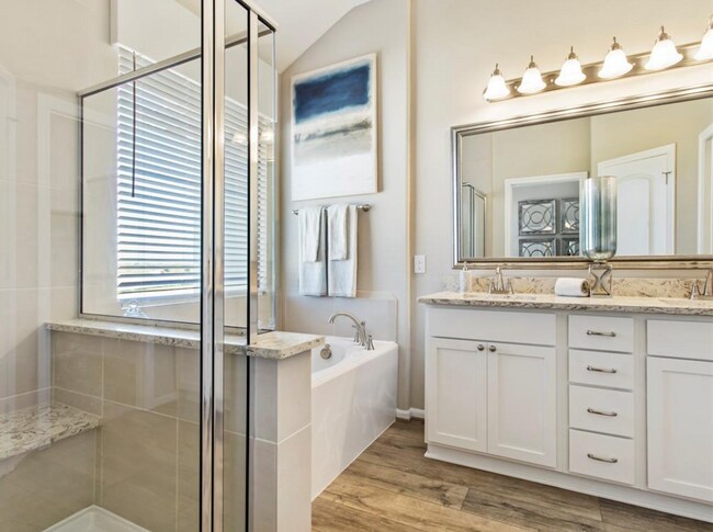 Foto del edificio - 1523 Rustling Creek Dr