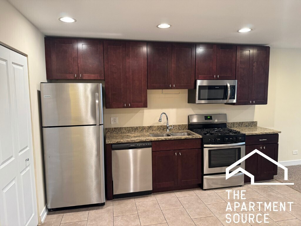 Foto principal - 2808 N Major Ave