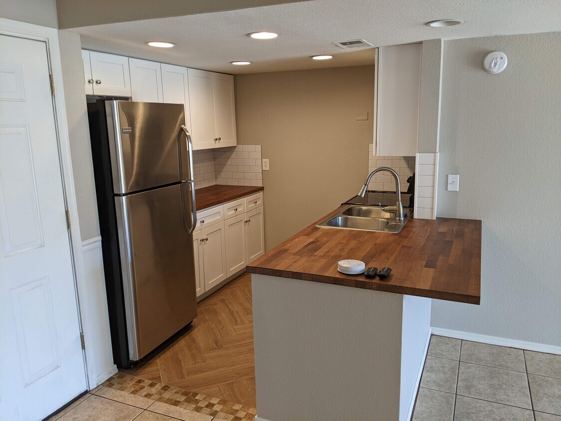 4730 W Northern Ave Unit 1066, Glendale, AZ 85301 Condo for Rent in