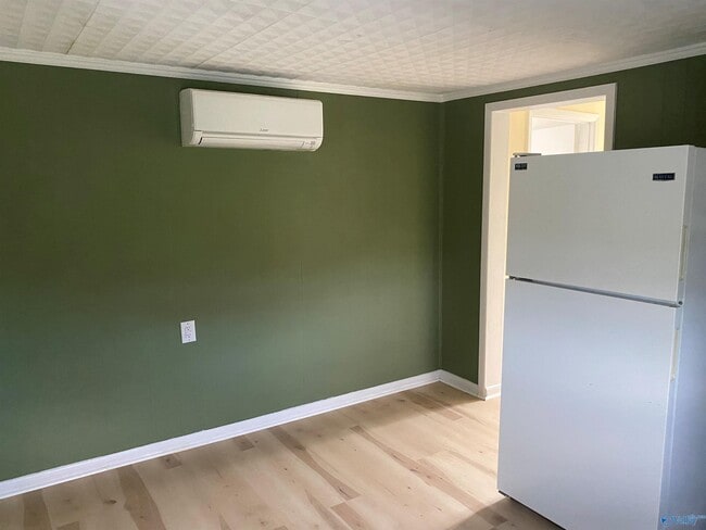 Building Photo - 239 Cryer Rd