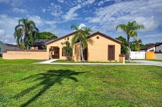 Building Photo - 15660 SW 152nd Pl