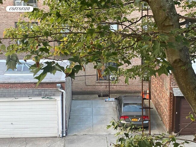 Building Photo - 21-23-23 29th Ave
