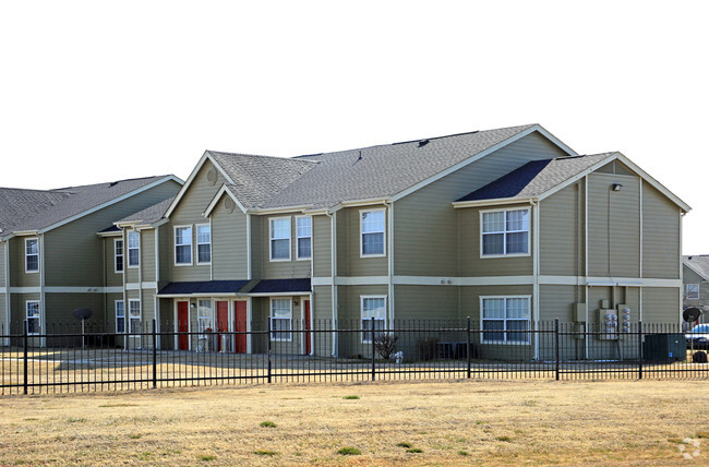 Building Photo - River Pointe Apartments