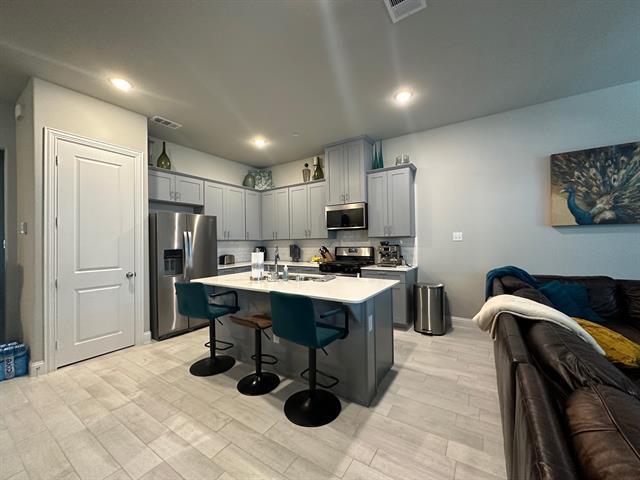 Foto del edificio - 4135 Wetstone Ln