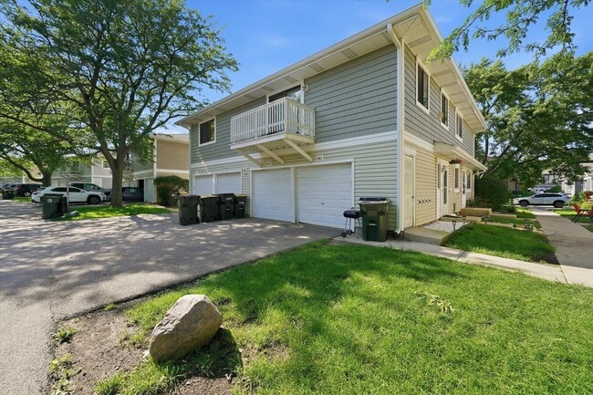 Building Photo - 1437 Sutter Dr