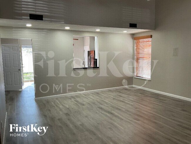 Foto del edificio - 5938 Ruihley Way