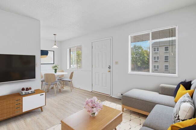 Foto del edificio - Modern 1-Bedroom Apartment Steps from Ball State University