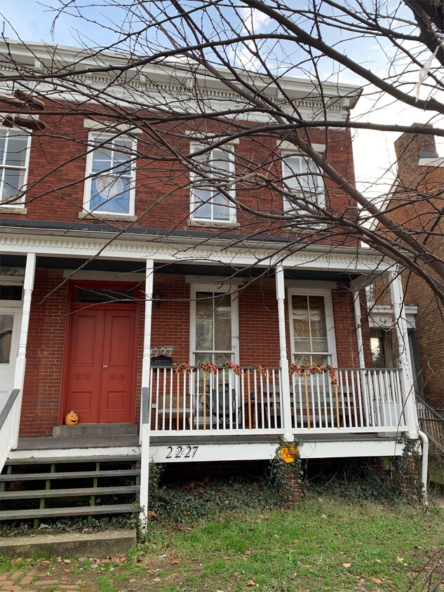 Primary Photo - 2227 Venable St