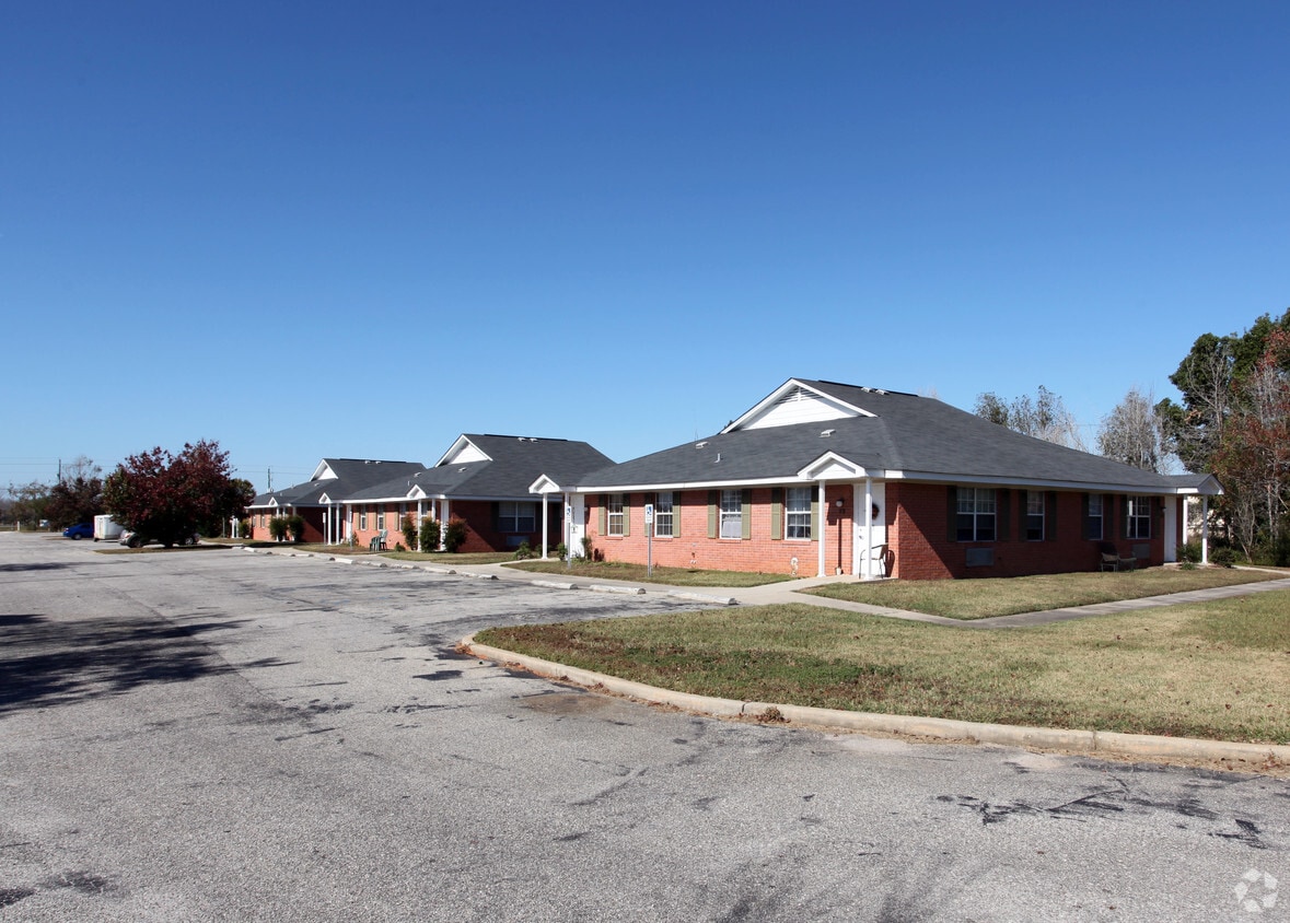 1000 S Alston St, Foley, AL 36535 Apartments in Foley, AL