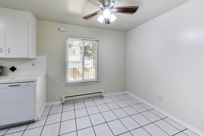 Building Photo - 1283 Ayala Dr