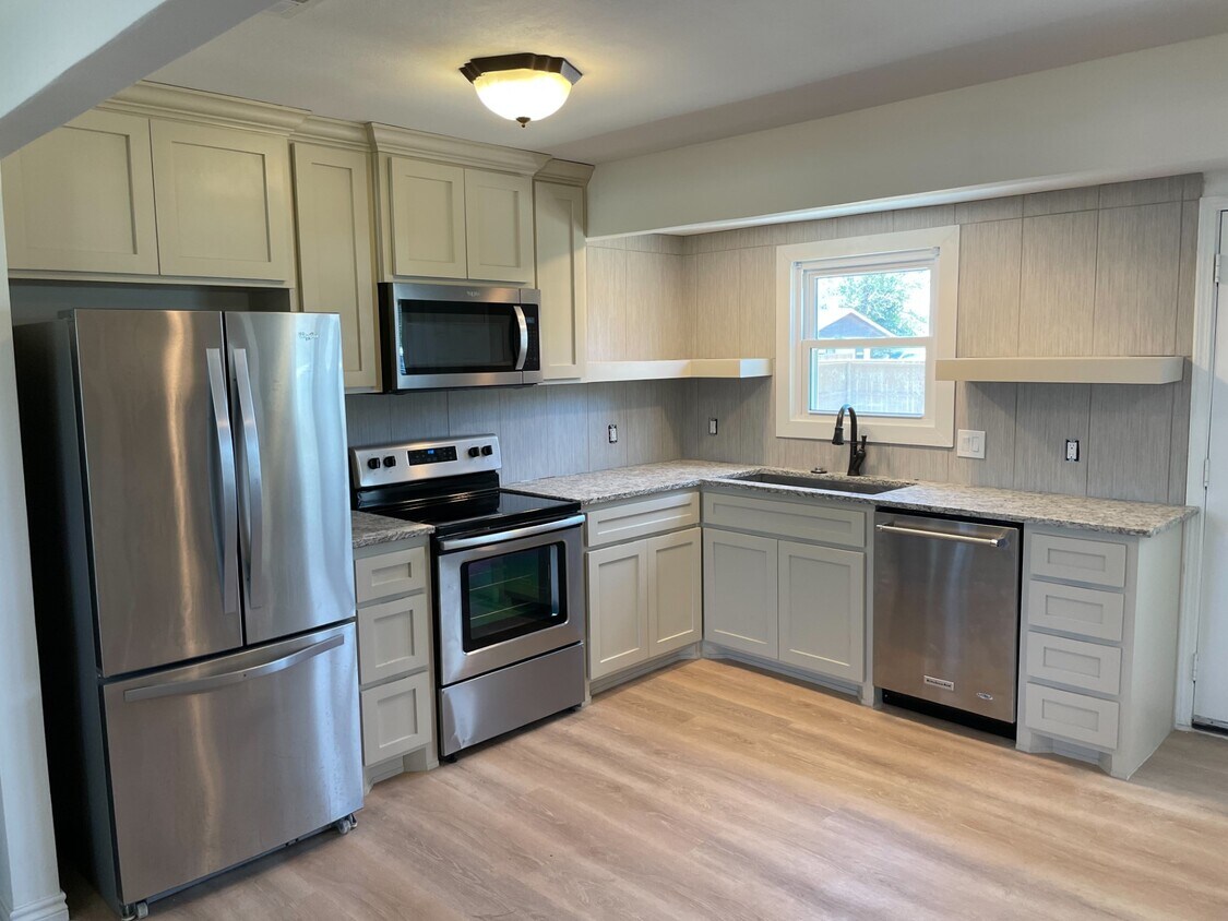 1001 NW 4th St, Andrews, TX 79714 House Rental in Andrews, TX