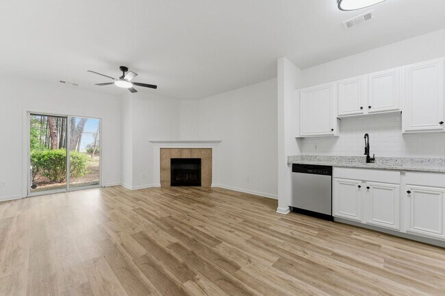 Foto del edificio - 585 McWilliams Rd SE