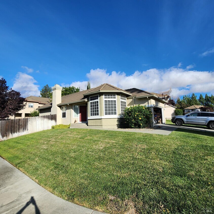 Foto principal - 400 Bald Eagle Dr