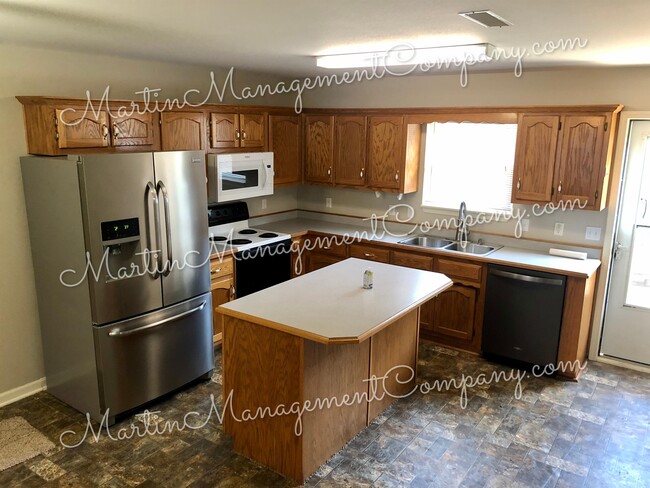 Foto del edificio - 2512 E 9th St