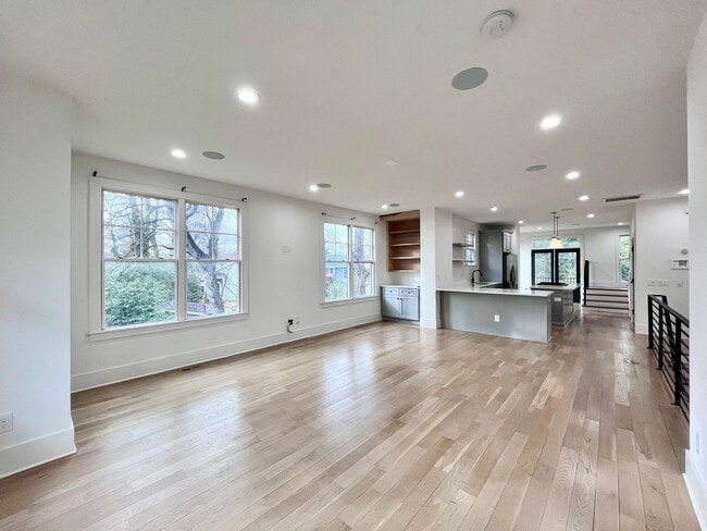 Foto del edificio - 614 West Blvd