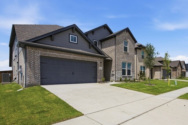 Building Photo - 1224 Redcoat Dr