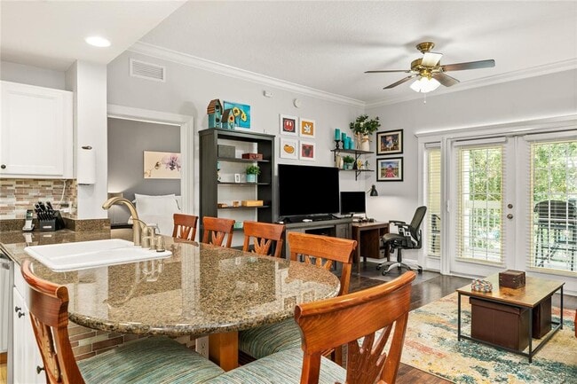 Foto del edificio - 7615 Heritage Crossing Way