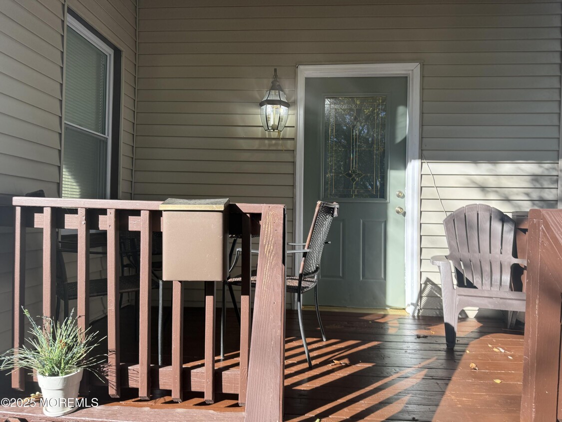 Primary Photo - 340 Myrtle Ave