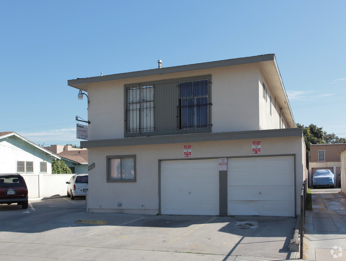 Building Photo - 8150 Commercial Pl