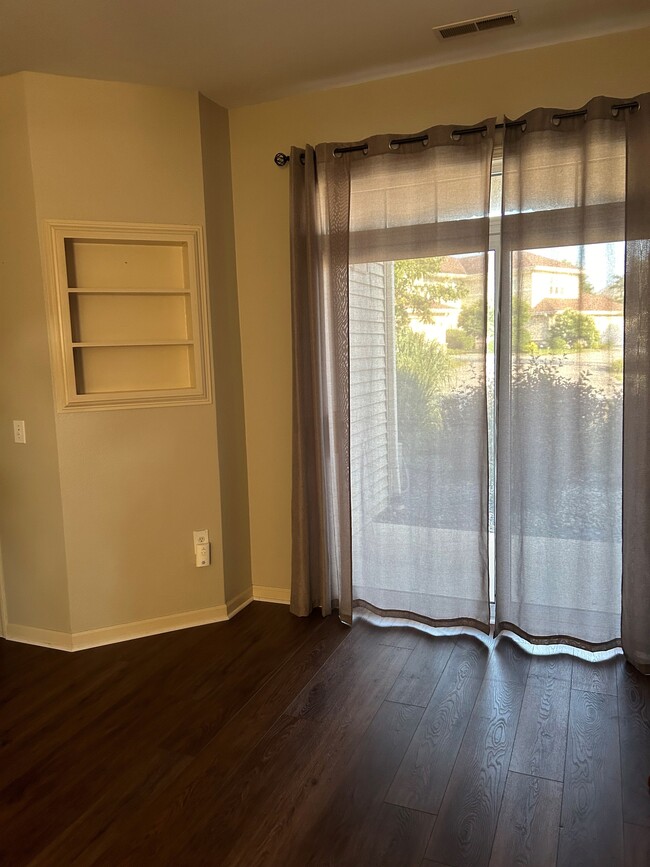 Building Photo - 9325 S Cobblestone Way