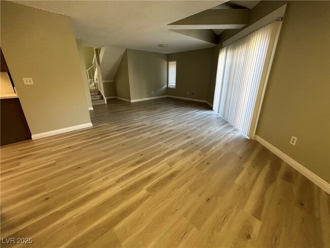 Building Photo - 1616 Marathon Dr